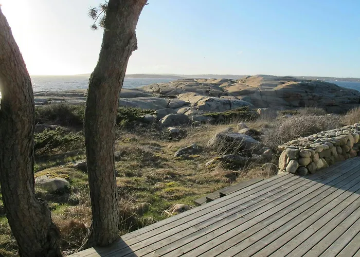 The Summer House On The Rocky At *